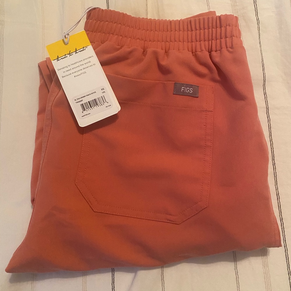 figs yola pant